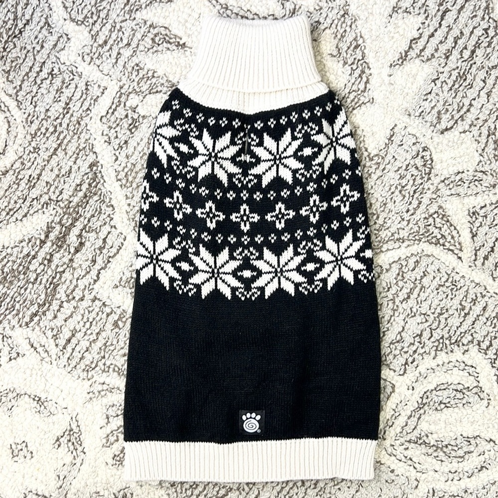 PETRAGEOUS |🐶🧶Black Cream Fair Isle Nordic Turtleneck Dog Sweater MEDIUM ✨NWT✨